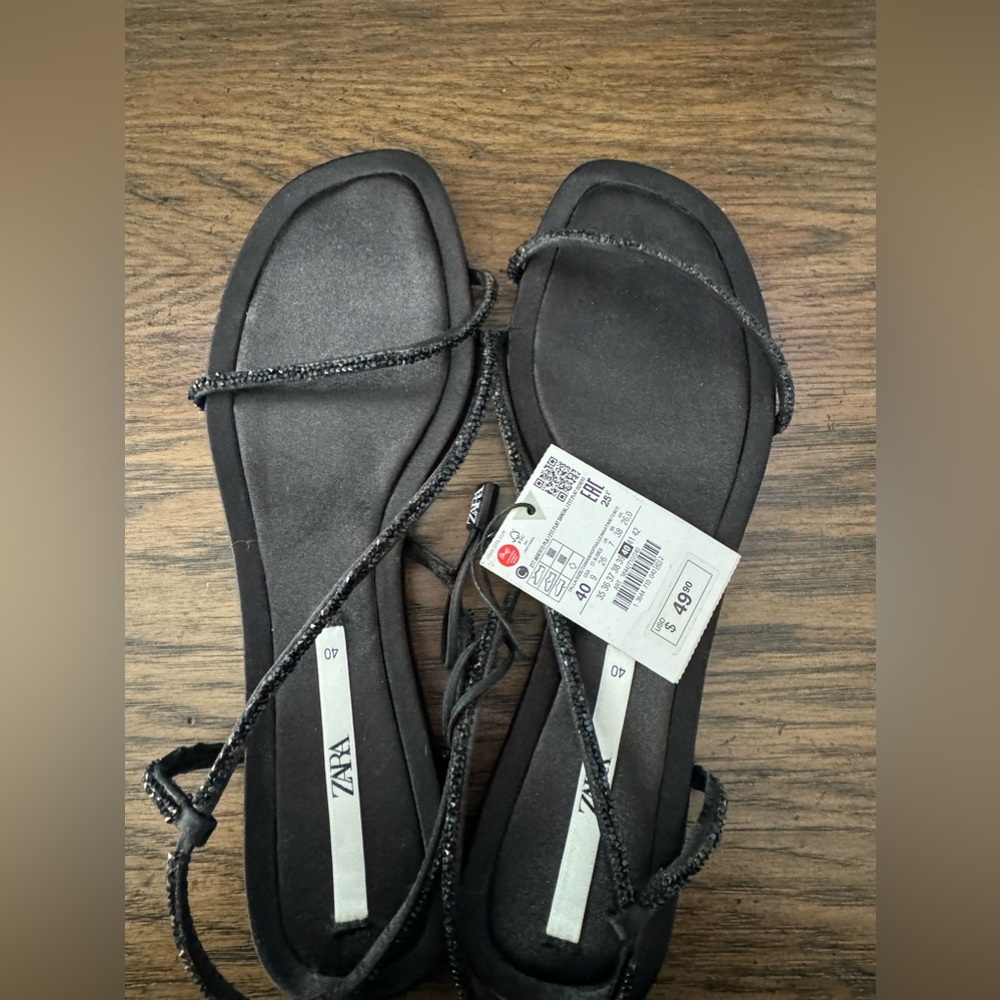 Zara Black sandal size 40
